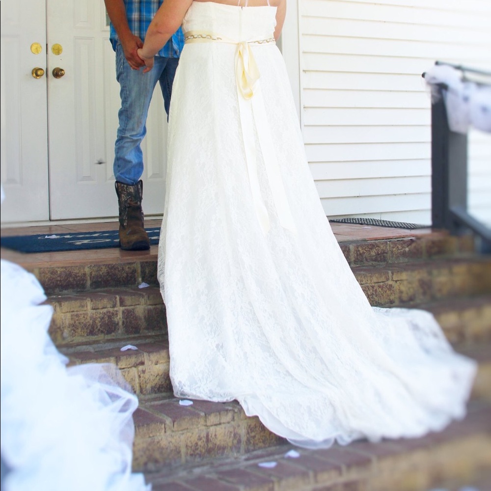 Wedding dress